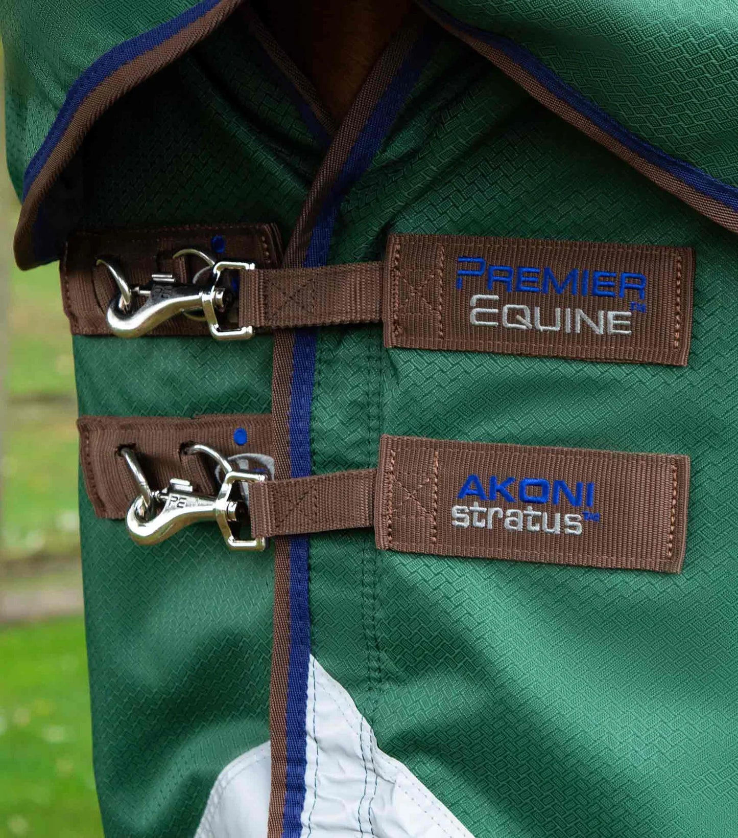 Premier Equine Akoni 0g Turnout Rug with Classic Neck Cover Green